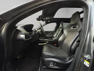 Jaguar F-Pace 5.0 V8 SVR AWD