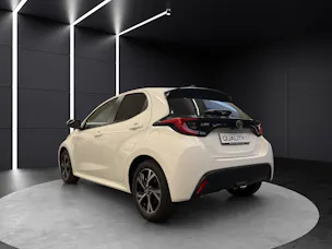 Toyota Yaris 1.5 VVT-i HSD Trend