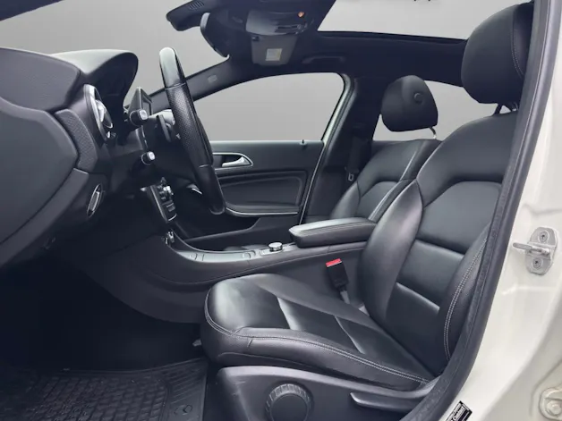 Mercedes-Benz A 220 Urban 4Matic 7G-DCT