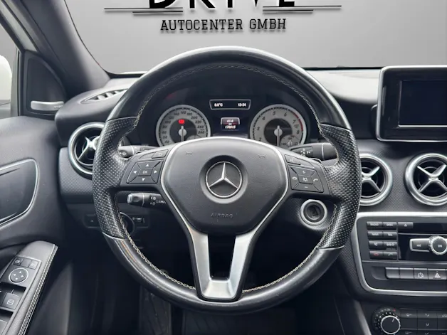 Mercedes-Benz A 220 Urban 4Matic 7G-DCT