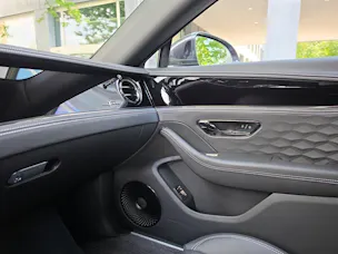 Bentley Flying Spur V8 Speed 782 PS/ 1.9% Leasing möglich
