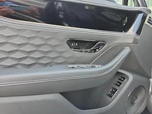 Bentley Flying Spur V8 Speed 782 PS/ 1.9% Leasing möglich