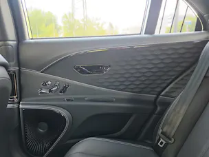 Bentley Flying Spur V8 Speed 782 PS/ 1.9% Leasing möglich
