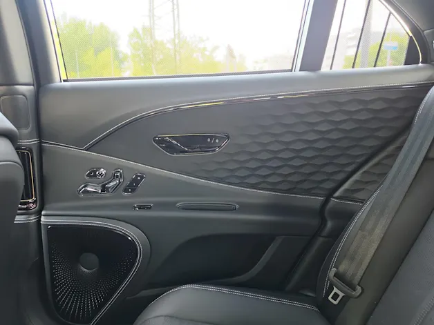 Bentley Flying Spur V8 Speed 782 PS/ 1.9% Leasing möglich