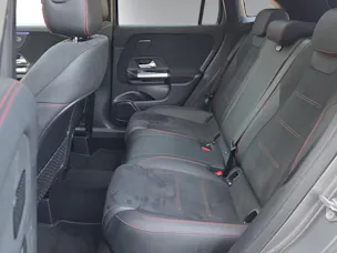 Mercedes-Benz GLA 250 4Matic AMG Line 8G-DCT