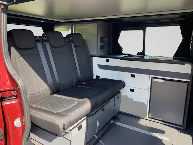 Renault Trafic Blue dCi 170 Spacenomad Iconic EAG