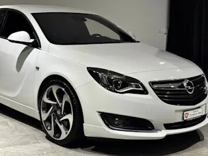Opel Insignia 2.0 Turbo Sport 4WD | CH |