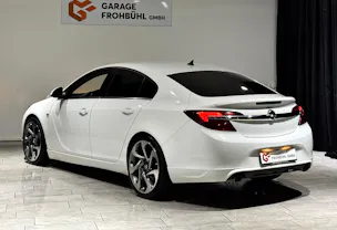 Opel Insignia 2.0 Turbo Sport 4WD | CH |