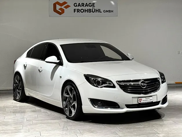 Opel Insignia 2.0 Turbo Sport 4WD | CH |