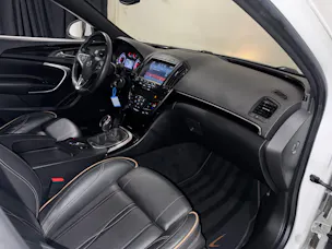 Opel Insignia 2.0 Turbo Sport 4WD | CH |