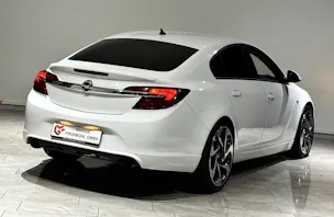 Opel Insignia 2.0 Turbo Sport 4WD | CH |