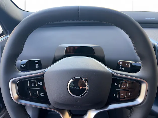 Volvo EX30 E60 Plus Swiss Black Edition