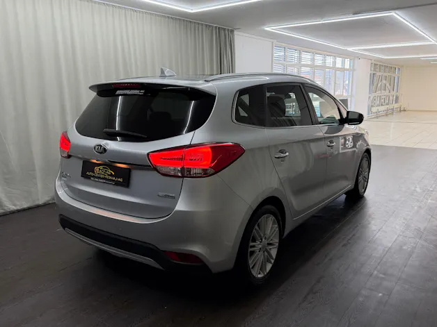 Kia Carens 1.7 CRDi Trend DCT