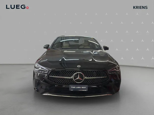 Mercedes-Benz CLA 180 - Progressive / DISTRONIC / 360 Grad Kamera / Sitzmemory