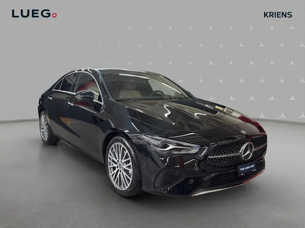 Mercedes-Benz CLA 180 - Progressive / DISTRONIC / 360 Grad Kamera / Sitzmemory