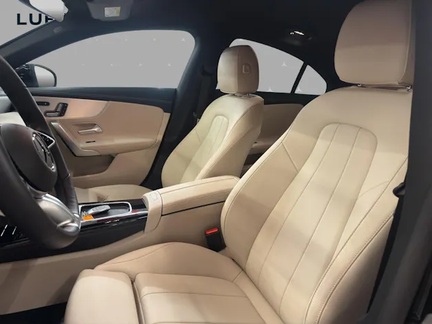 Mercedes-Benz CLA 180 - Progressive / DISTRONIC / 360 Grad Kamera / Sitzmemory