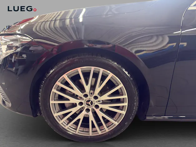 Mercedes-Benz CLA 180 - Progressive / DISTRONIC / 360 Grad Kamera / Sitzmemory