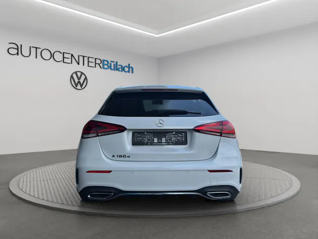 Mercedes-Benz A 180 d AMG Line