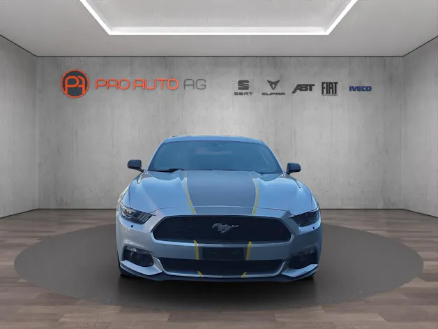 Ford Mustang Fastback 2.3 Automat
