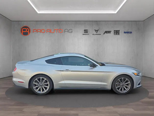 Ford Mustang Fastback 2.3 Automat