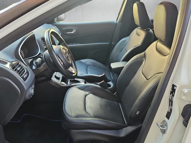 Jeep Compass 1.3 First Edition