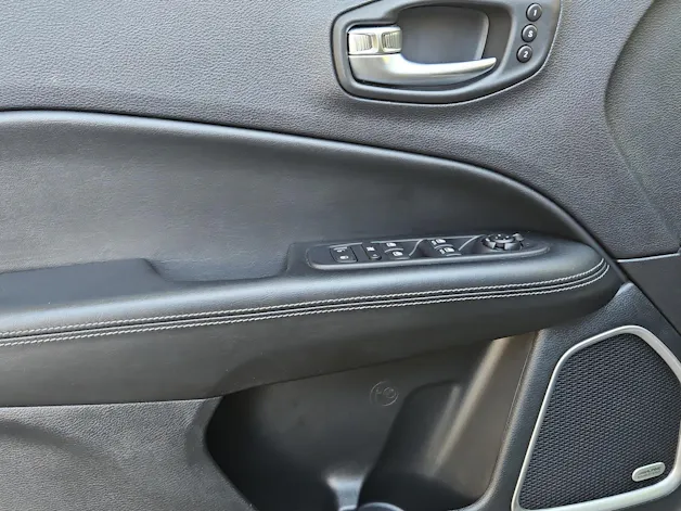 Jeep Compass 1.3 First Edition