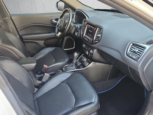 Jeep Compass 1.3 First Edition