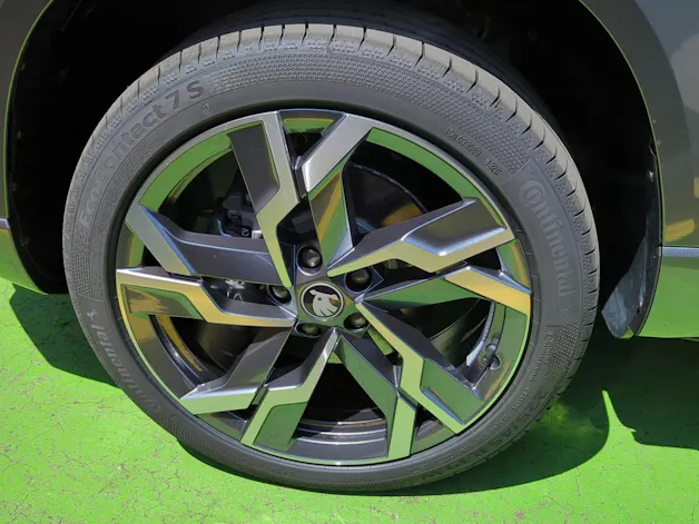 Škoda Karoq 2.0 TSI SportLine 4x4 DSG