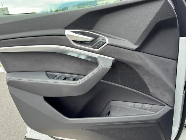 Audi e-tron 55 S Line Black Edition quattro