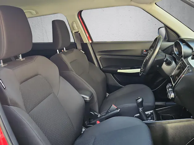Suzuki Swift 1.0i Compact Top Hybrid