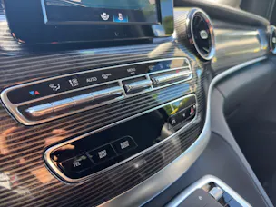Mercedes-Benz V 250 d lang Avantgarde 4Matic G-Tronic