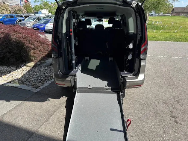 Ford TOURNEO CONNECT Grand 2.0 EcoBlue 122 Titanium Rollstuhl-Umbau