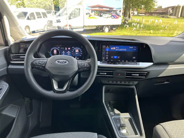 Ford TOURNEO CONNECT Grand 2.0 EcoBlue 122 Titanium Rollstuhl-Umbau
