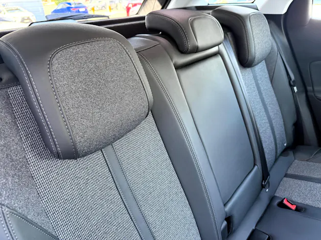 Peugeot 3008 1.2 PureTech Allure Noir Perla EAT8