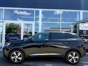 Peugeot 3008 1.2 PureTech Allure Noir Perla EAT8