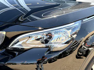 Peugeot 3008 1.2 PureTech Allure Noir Perla EAT8