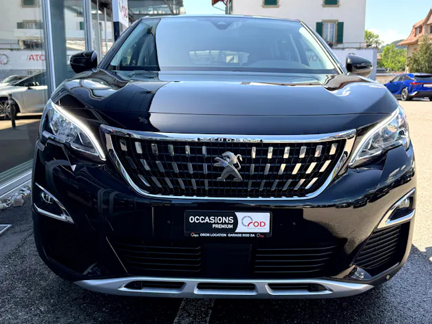 Peugeot 3008 1.2 PureTech Allure Noir Perla EAT8