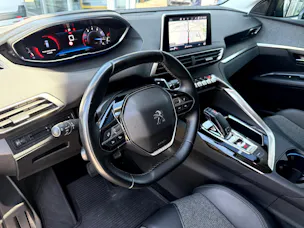 Peugeot 3008 1.2 PureTech Allure Noir Perla EAT8