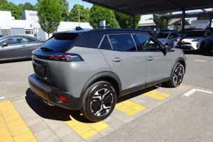 Peugeot 2008 1.2 145 MHEV GT