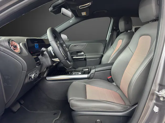 Mercedes-Benz EQA 300 4Matic