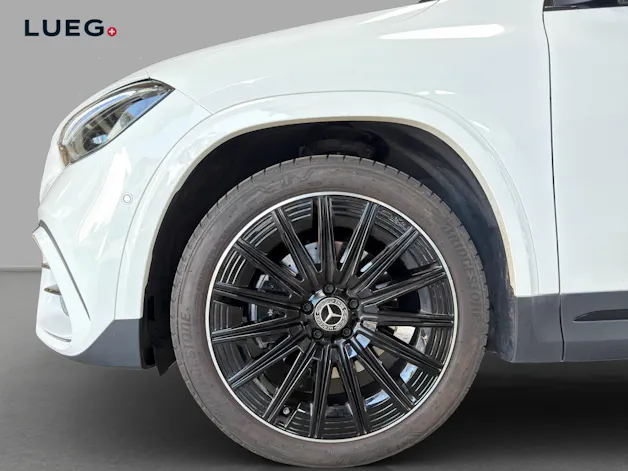 Mercedes-Benz GLA 200 7G-DCT