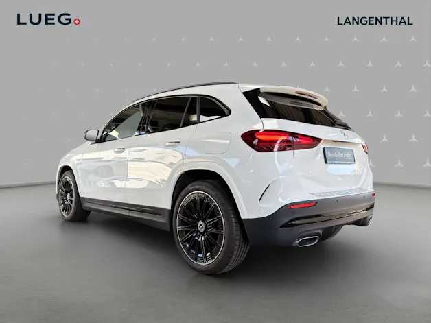 Mercedes-Benz GLA 200 7G-DCT