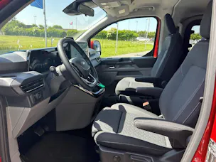 Ford Transit Custom Kombi 340 L1 2.5 Duratec 233 Limited PHEV