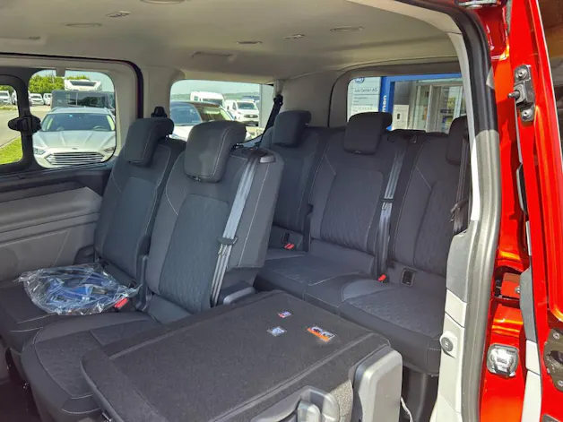 Ford Transit Custom Kombi 340 L1 2.5 Duratec 233 Limited PHEV