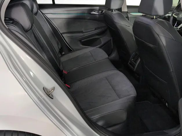 VW Golf 1.5 e TSI mHEV Life DSG
