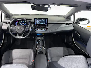 Toyota Corolla 2.0 HSD Premium e-CVT | CH | 1.Hand |