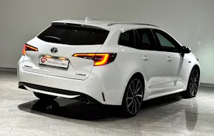 Toyota Corolla 2.0 HSD Premium e-CVT | CH | 1.Hand |