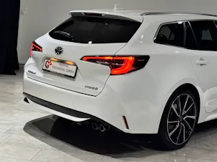 Toyota Corolla 2.0 HSD Premium e-CVT | CH | 1.Hand |