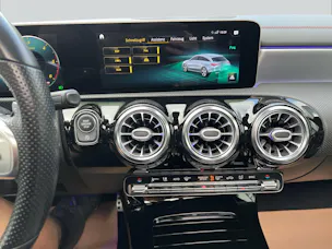 Mercedes-Benz CLA Shooting Brake 200 d 4Matic AMG Line