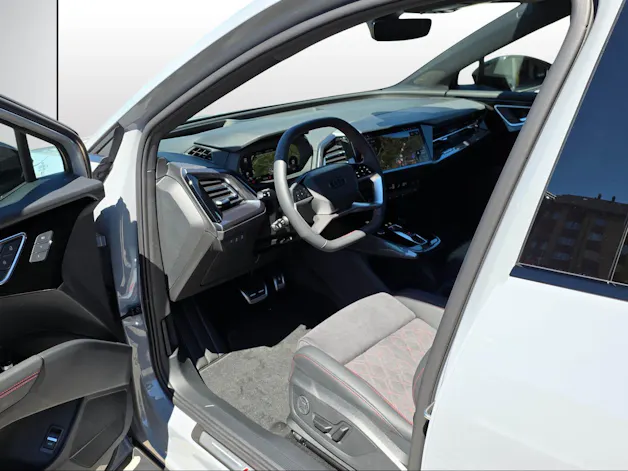 Audi Q4 e-tron 45 Edition Swiss Ski quattro